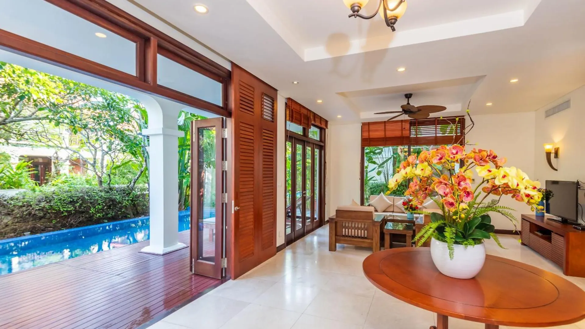 Purama Villas Resort Beachfront Da Nang Vietnam