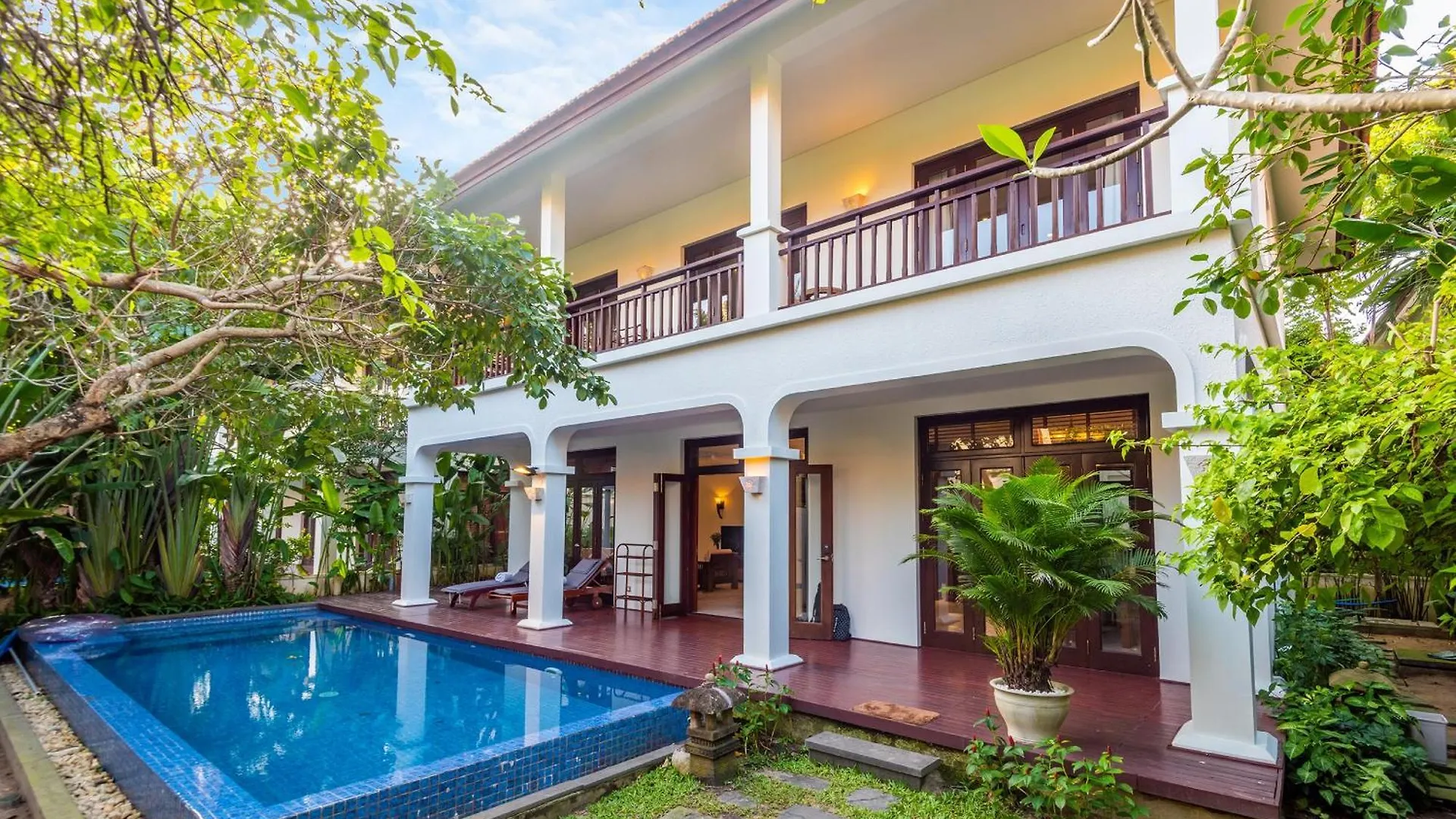 Purama Villas Resort Beachfront Da Nang Vietnam